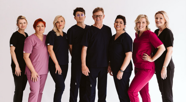 Są miejsca pracy, w których człowiek spędza osiem godzin, odbija kartę i wraca do domu, czując, że kolejny dzień minął jak poprzedni.I są takie miejsca, w których praca naprawdę ma znaczenie – gdzie spotykasz ludzi, którzy Cię wspierają,...